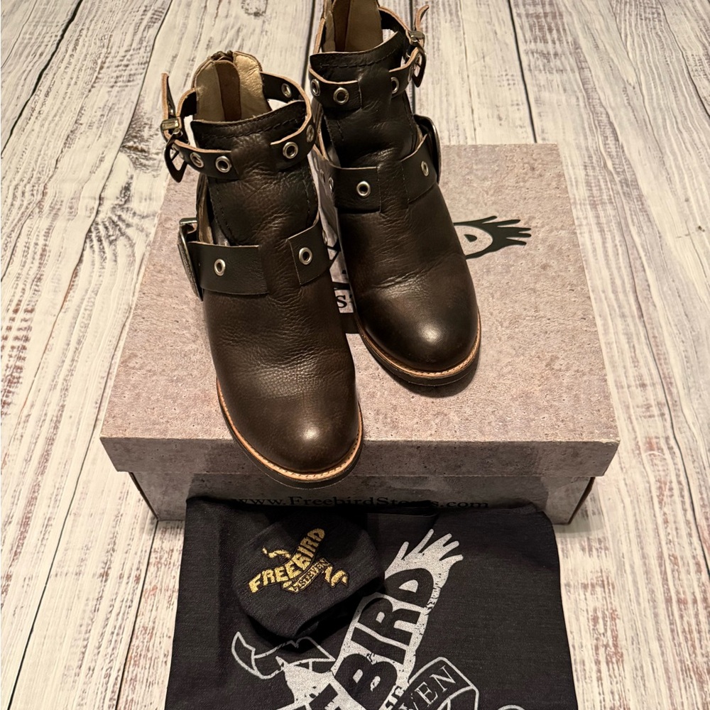 Pre-loved | Freebird by Steven Carsen Black Leather Boots | Women’s 8